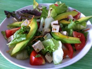 Veggie salad with avocado and smoked tofu at Gandhi Veggie in Barcelona
