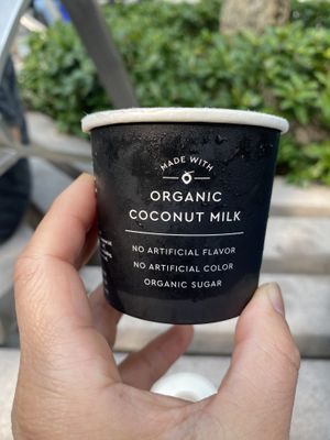 Vegan ice - Thai tea flavour   at One Vegan Shop in New Territories