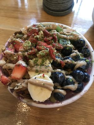 Great spot for a smoothie bowl #Veganuary at Pulp + Sprout Juice Bar and Vegan Cafe in Asheville