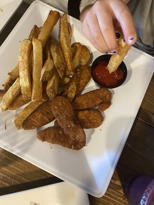 Kids chicken fingers and fries at VegeNation in Las Vegas