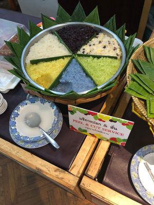 Sticky rice at Baiyoke Sky Hotel Fruit Buffet in Bangkok