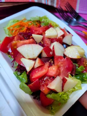 Ensalada del menú del día at Todobio in Ourense
