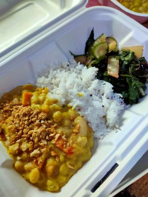Alubias con curry y arroz basmati at Todobio in Ourense