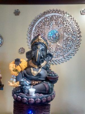 decor at Thai Ivory Cuisine in Bedford