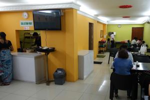 food collection point and restaurant layout at Sangeetha Bhavan in Central Singapore