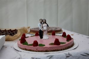 wedding raw cake at VeganCat in Berlin