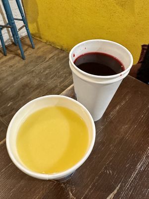 Mango coconut drink & hibiscus tea  at Momencik in Warsaw