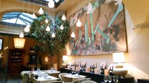 Charming atmosphere at Konnubio in Florence