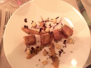 Tofu croquettes with mango & pumpkin cream at Konnubio in Florence