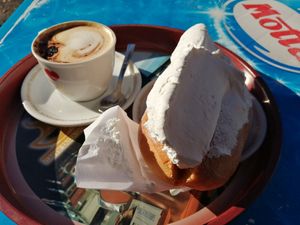 Maritozzo con panna at Fratelli Piermattei in Rome