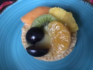 Crostatina crema e frutta at Fratelli Piermattei in Rome