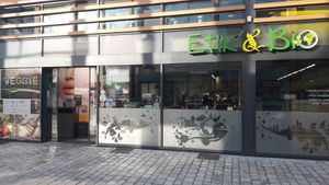 Vue de l'extérieur at Les Comptoirs de la Bio in Orleans