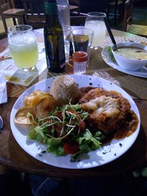 Parmegiana de grão de bico at Café Oyá in Brasilia