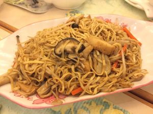 E-noodles with mushroom at Joyous Vegetarian in Kowloon