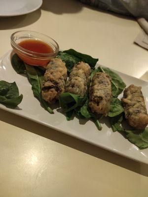 rollitos de algas at Vegesana & One Ramen in Barcelona