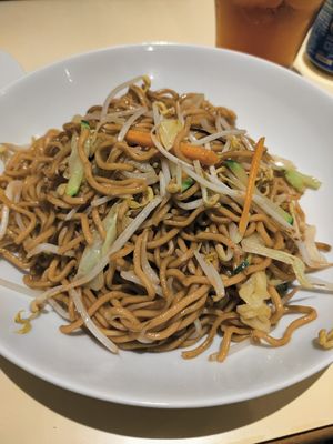 Vegetable noodles at Vegesana & One Ramen in Barcelona