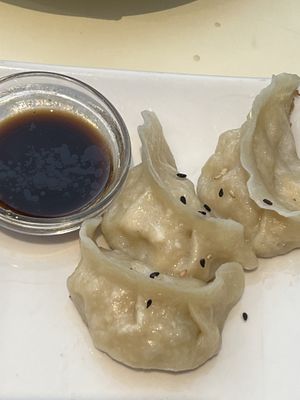 Vegetable dumplings -vegan - five per order   at Vegesana & One Ramen in Barcelona