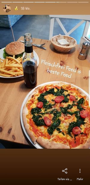 💁🏼‍♀️ at Fleischfrei in Dusseldorf