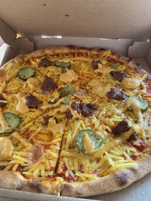 Burger meets Pizza  at Fleischfrei in Dusseldorf