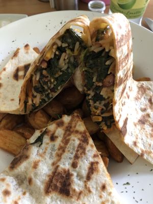 spinach quesadilla  at Fleischfrei in Dusseldorf
