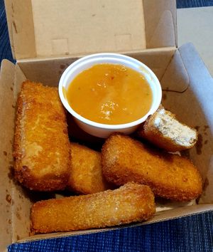 nuggets with mango chili dip at Fleischfrei in Dusseldorf
