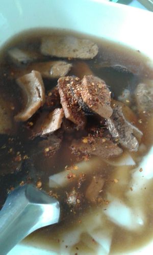 ก๋วยจั๊บ at Raan Tang Lieng Soon in Sri Racha