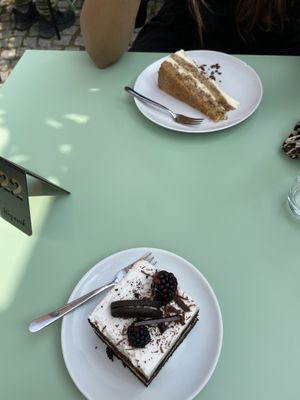 Oreo cake and cake with cream and peanuts  at Wegarnik in Zielona Gora