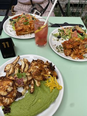 bohater sezonu: pani kapusta, danie dnia: lassagne i malinada  at Wegarnik in Zielona Gora