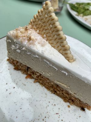 tofurnik piernikowy ze spodem marchewkowym   at Wegarnik in Zielona Gora