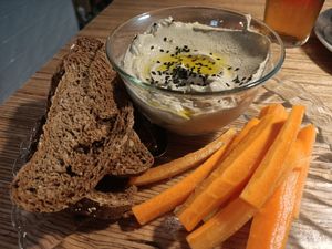 Untable La Camelia at La Camelia Vegan Bar in Bilbao