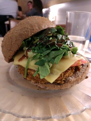 Burguer vegetal at La Camelia Vegan Bar in Bilbao