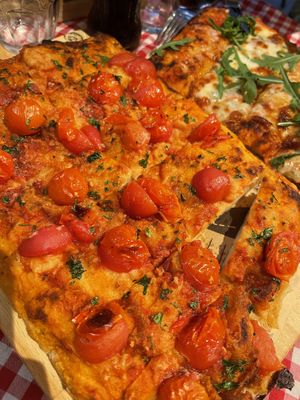 Arabiata🌱 at Sugo Pizza Al Taglio - Aert van Nesstraat in Rotterdam