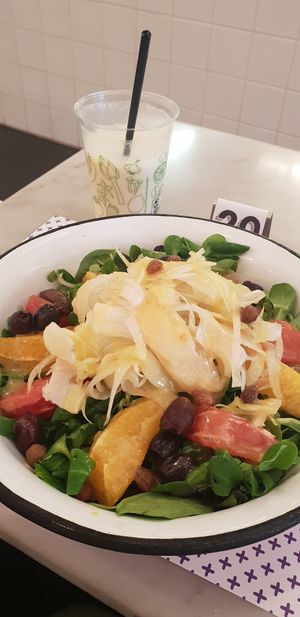 The salad Was cery tasty and refreshing . Fresh ingredients, Dell balanced flavors, worth trying. at Frulez in Bari