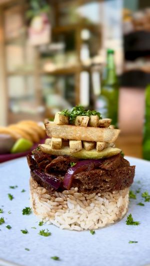 Lomo Saltado at Boticasol in Armenia