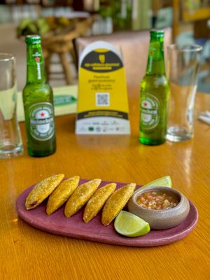 Empanadas Vaticanas at Boticasol in Armenia