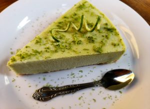 Pie de 🍋 at Vegan Pa' Cá' in Mexico City