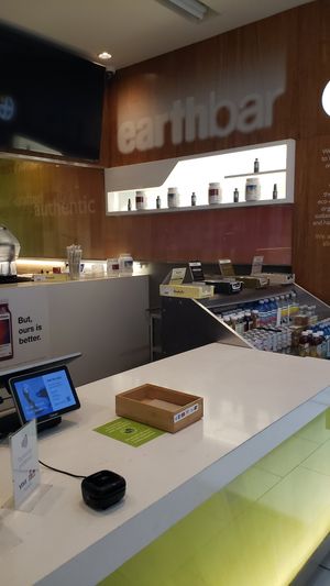 Order up at Earthbar in Sherman Oaks