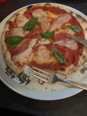 Margherita mit veganem Mozzarella  at Pizzeria Caravella in Mannheim