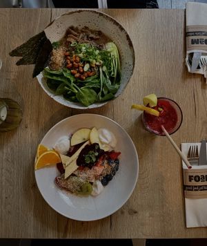 Food was AMAZING, very good prices and friendly staff! Definitely worth a visit and definitely going back soon at FOAM in The Hague