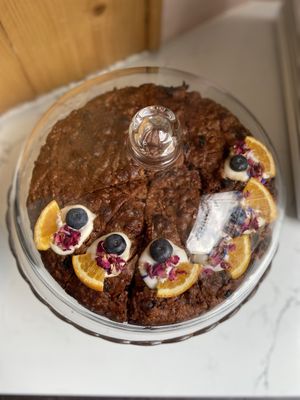 Carrot cake (quite nice) at FOAM in The Hague