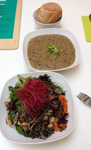 Menu of the day at FOAM in The Hague