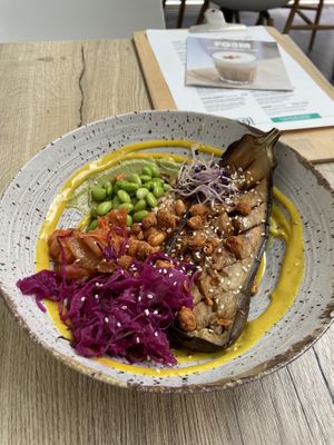 Unagi aubergine bowl: quite tasty, but the eggplant lacks some flavour at FOAM in The Hague