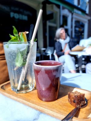 Drinks at FOAM in The Hague