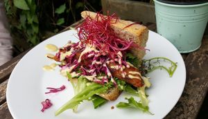 Sandwich with vegan sausage at FOAM in The Hague