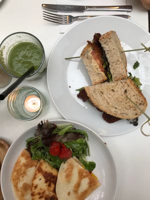 Quesadillas and BLTA at FOAM in The Hague