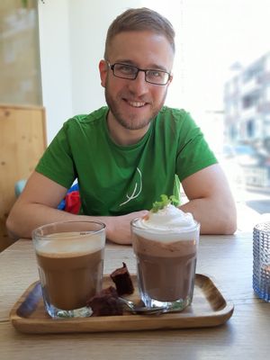 Hot drinks at FOAM in The Hague