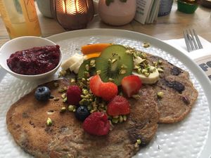 Breakfast pancakes at FOAM in The Hague