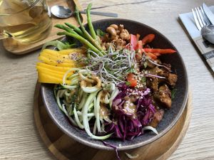 sticky tempeh bowl at FOAM in The Hague