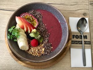 Acai bowl at FOAM in The Hague