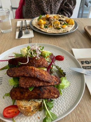 Blt (vegan) at FOAM in The Hague